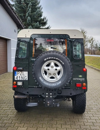 Land Rover Defender cena 79990 przebieg: 212400, rok produkcji 2000 z Złotów małe 529